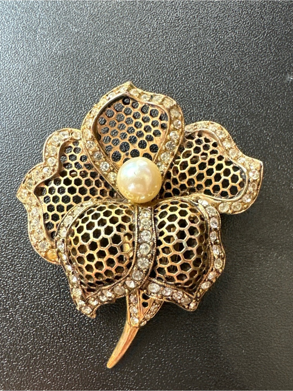 MJ Ent signed Gold-Tone Floral Pearl & Rhinestone Brooch - Women's Jewelry